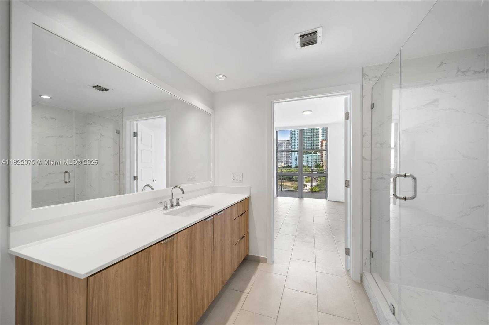 Small Image of 2150 NORTH BAYSHORE DR #0508, Miami Number 25