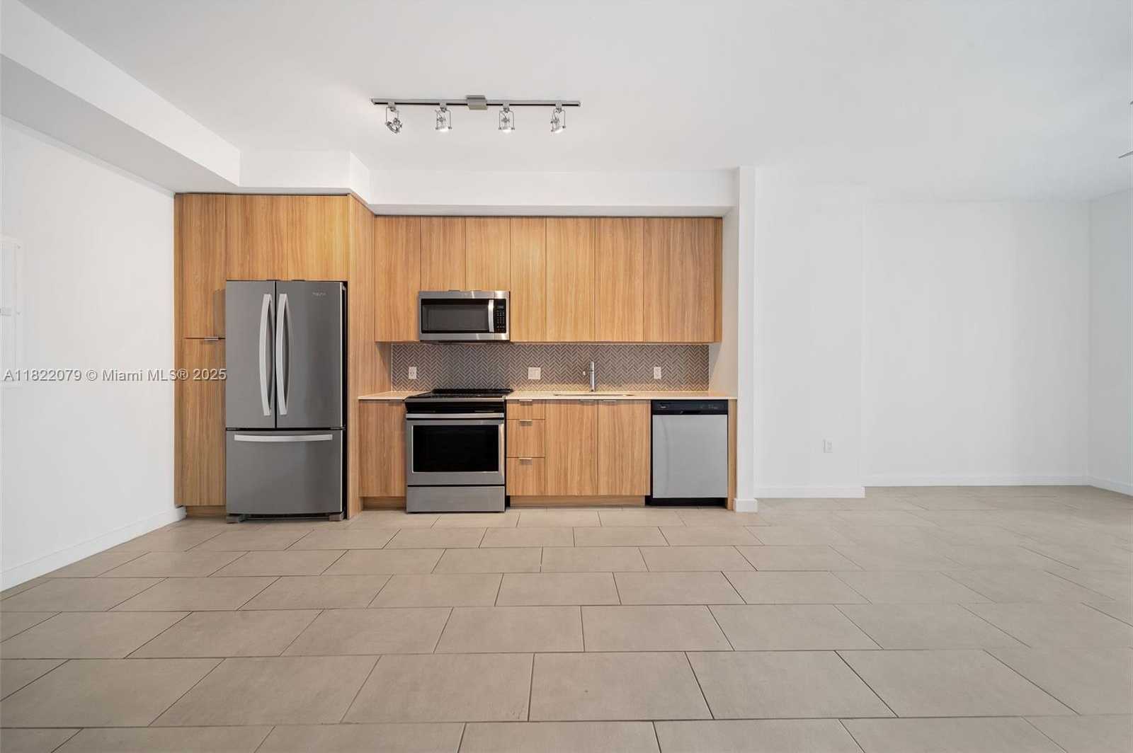 Small Image of 2150 NORTH BAYSHORE DR #0508, Miami Number 5