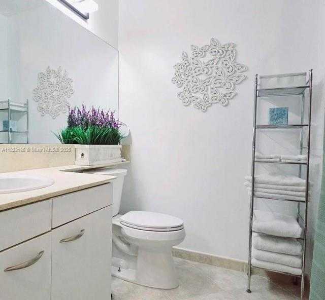 Small Image of 2080 SOUTH OCEAN DR #104, Hallandale Beach Number 9