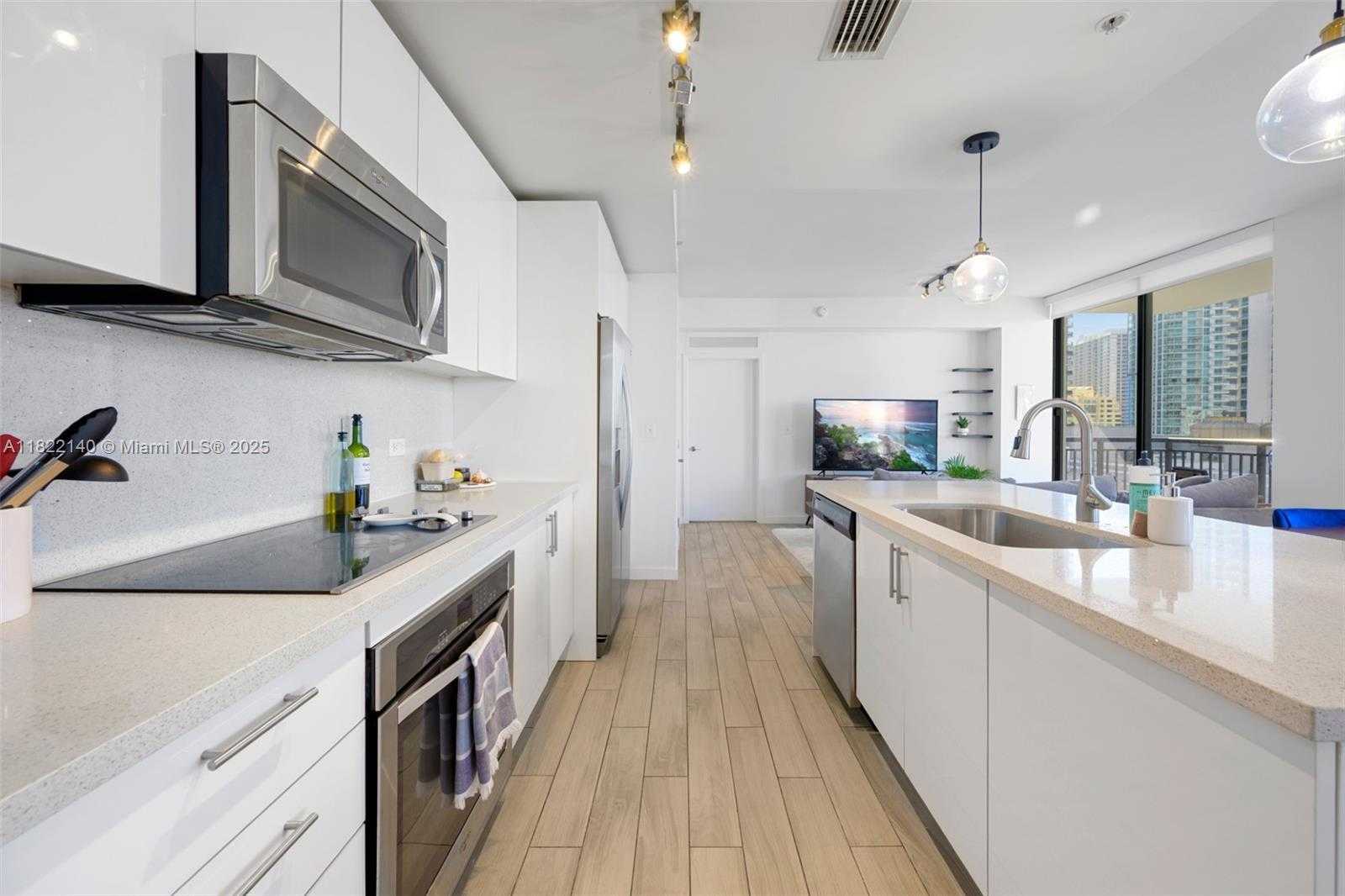 Small Image of 999 SOUTH WEST 1ST AVE #1603, Miami Number 4
