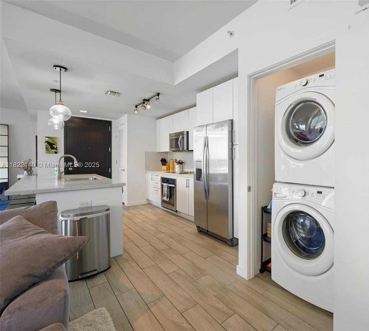 Small Image of 999 SOUTH WEST 1ST AVE #1603, Miami Number 6