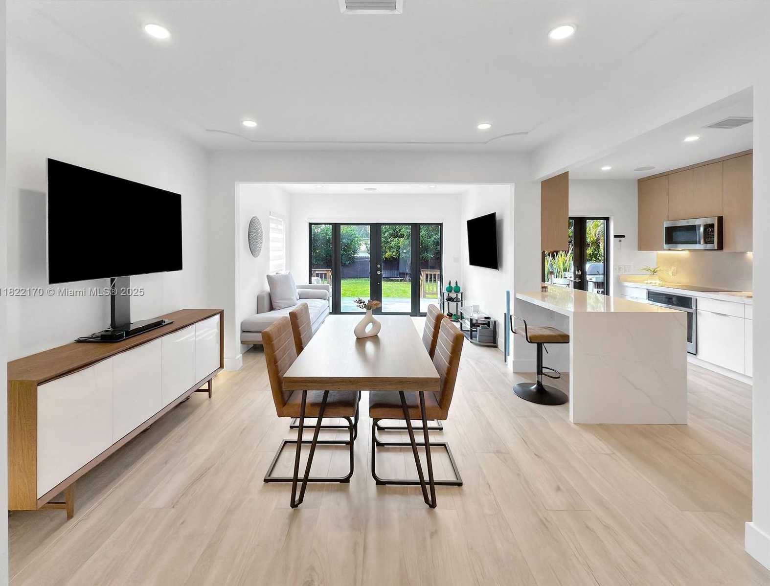 Small Image of 130 SOUTH WEST 25TH RD, Miami Number 15