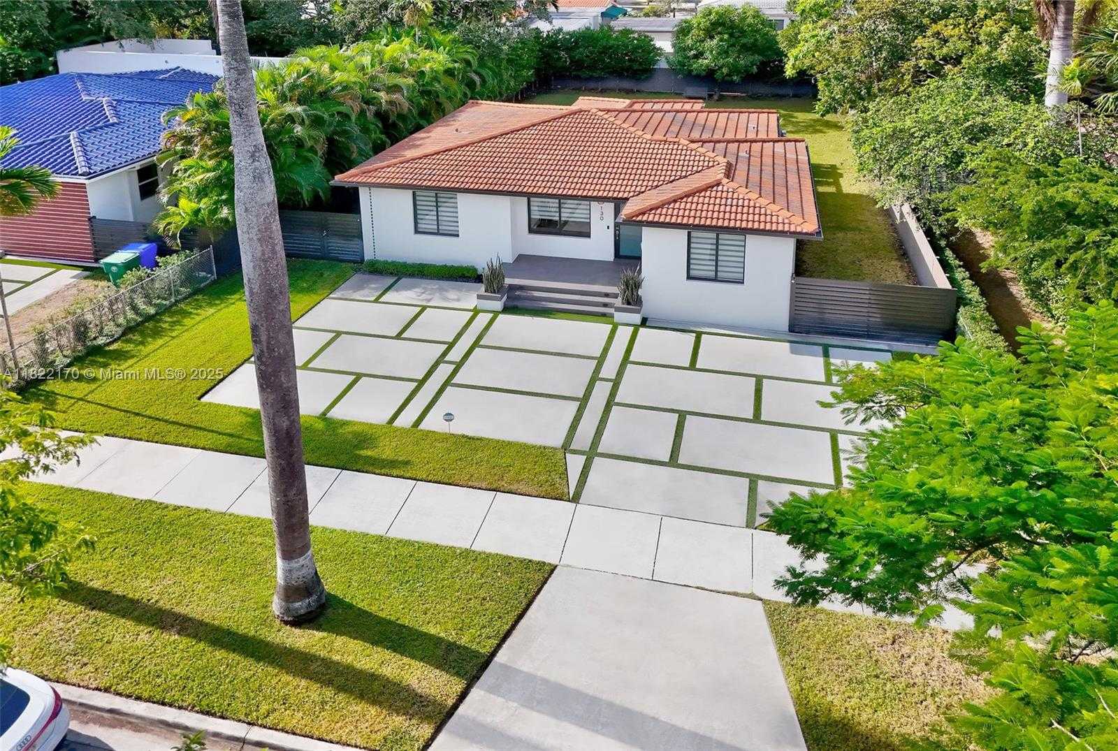 Small Image of 130 SOUTH WEST 25TH RD, Miami Number 2