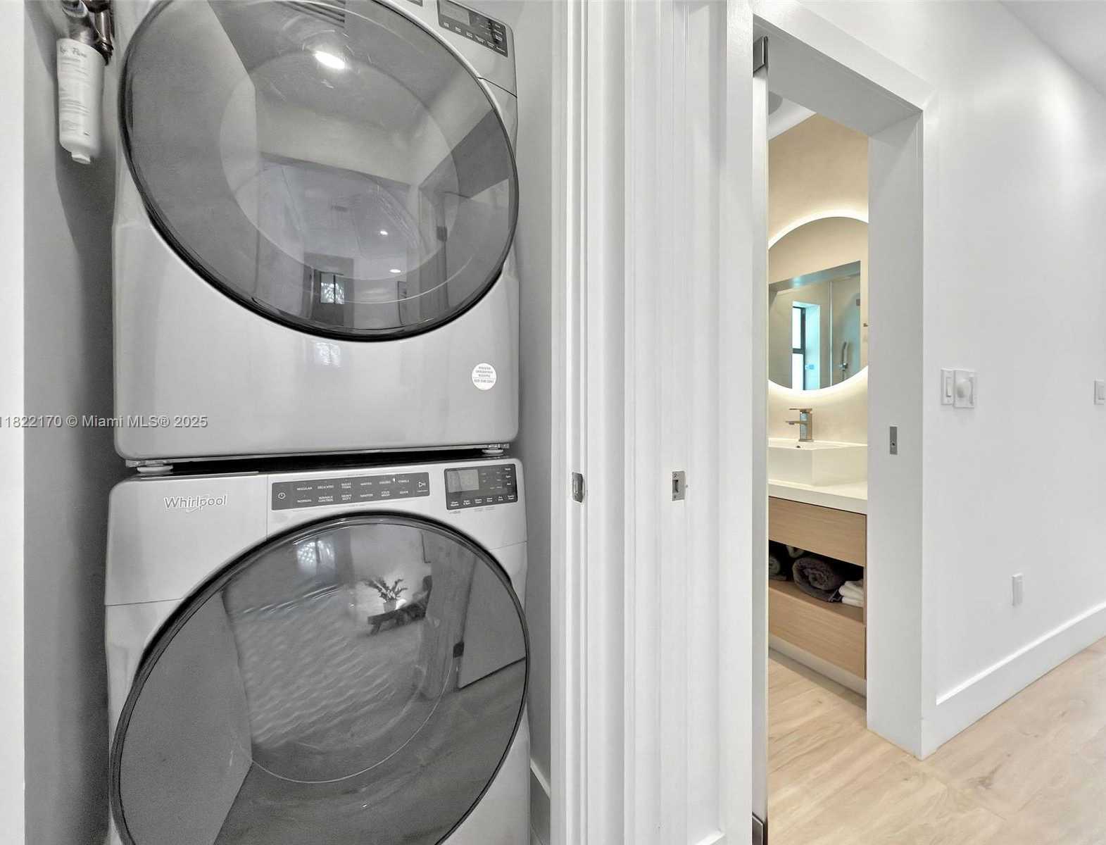 Small Image of 130 SOUTH WEST 25TH RD, Miami Number 27