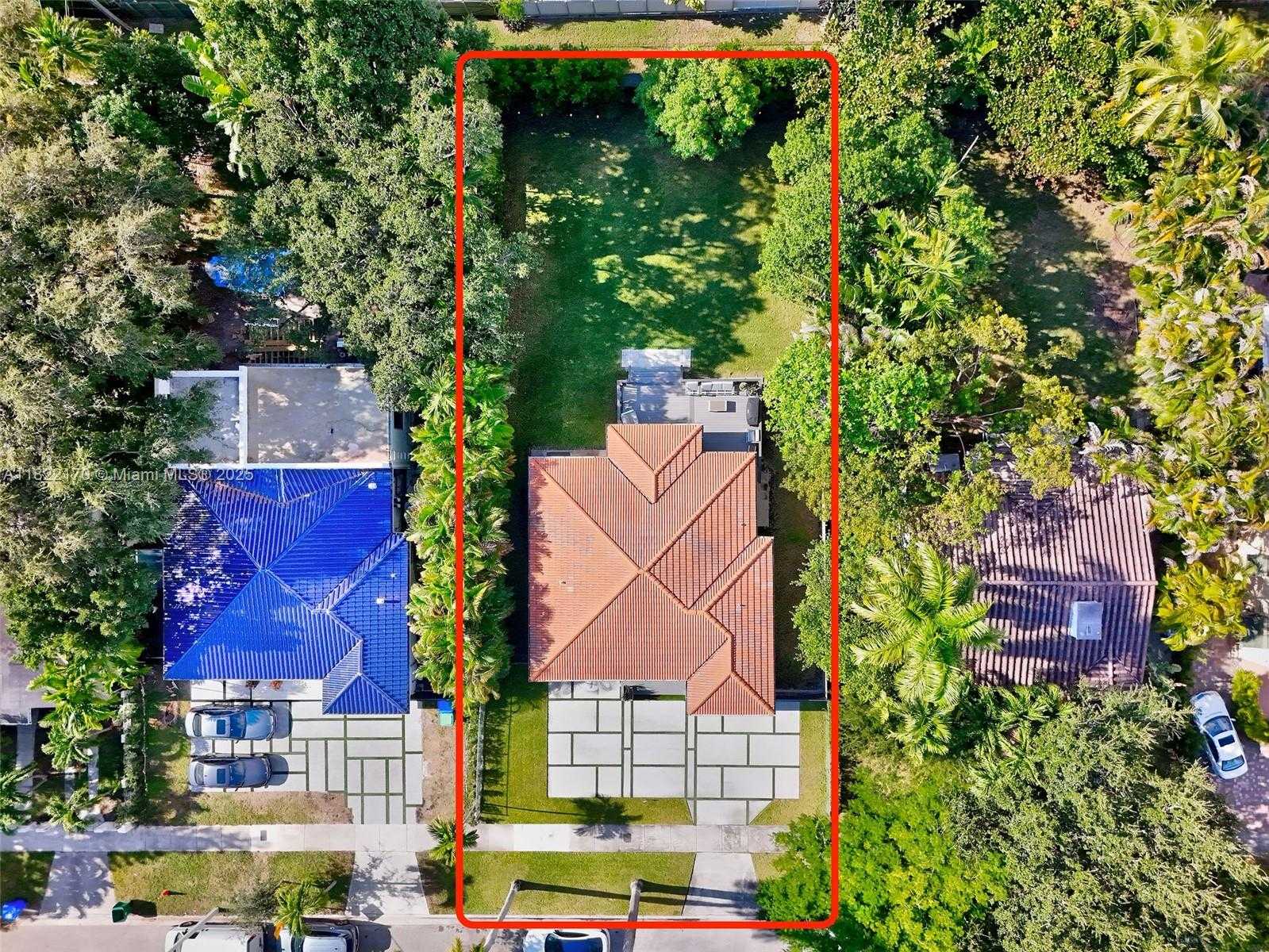 Small Image of 130 SOUTH WEST 25TH RD, Miami Number 39