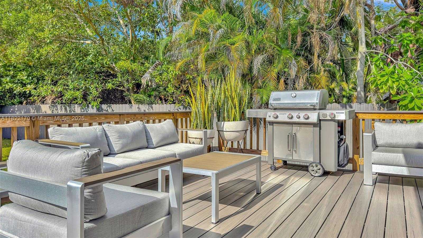 Small Image of 130 SOUTH WEST 25TH RD, Miami Number 6