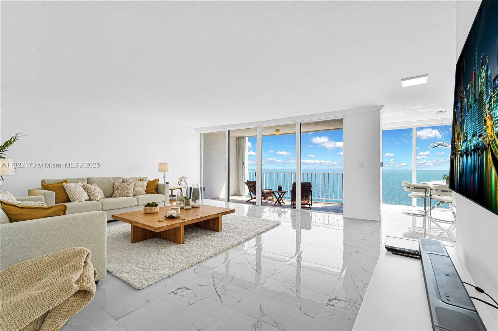 Small Image of 881 OCEAN DR #21D, Key Biscayne Number 10