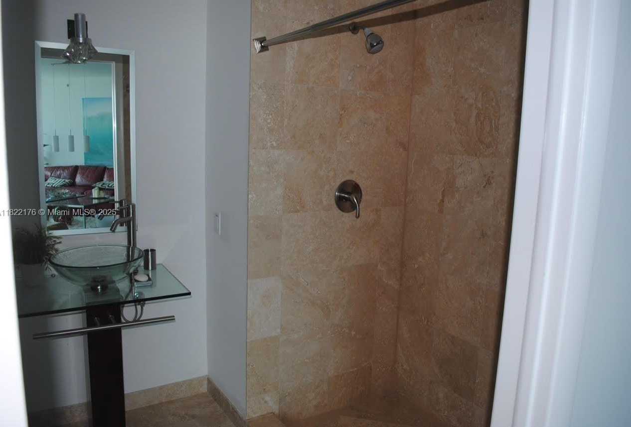 Small Image of 350 SOUTH MIAMI AVE #2601, Miami Number 13