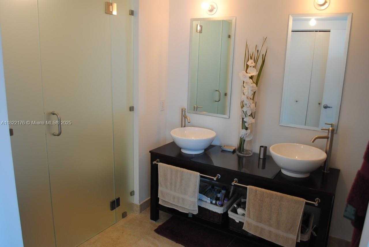 Small Image of 350 SOUTH MIAMI AVE #2601, Miami Number 7