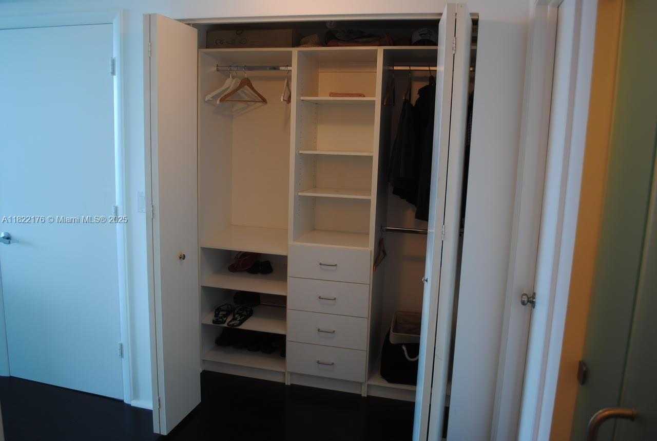 Small Image of 350 SOUTH MIAMI AVE #2601, Miami Number 8