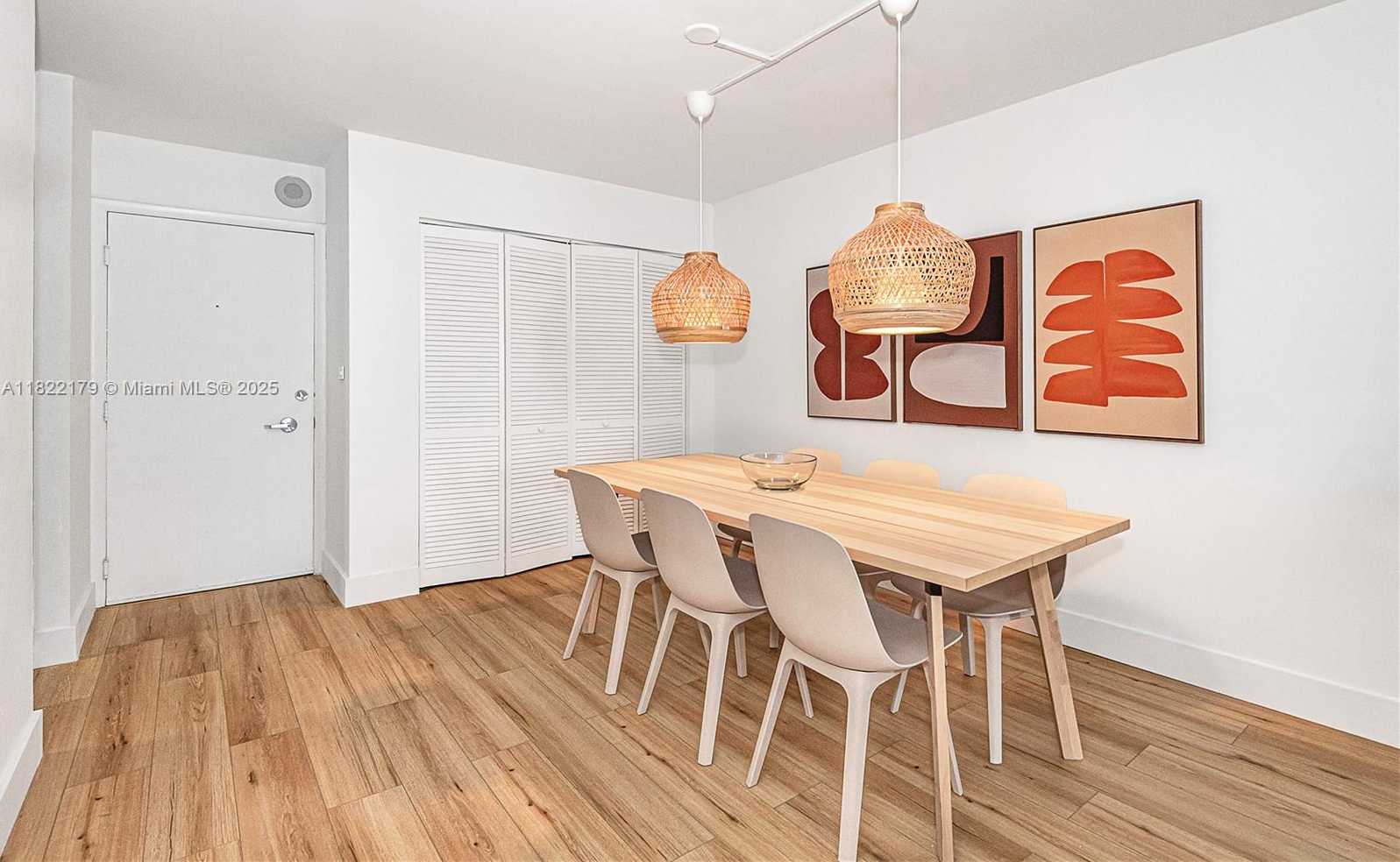 Small Image of 6770 INDIAN CREEK DR #10A, Miami Beach Number 4