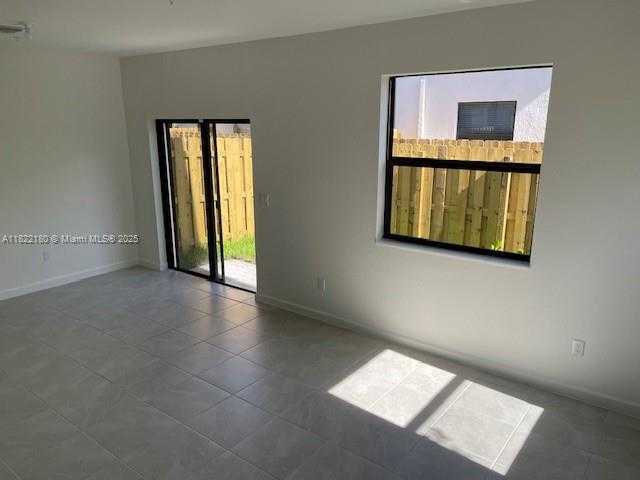 Small Image of 267 SOUTH WEST 159 PLACE #267, Pembroke Pines Number 2