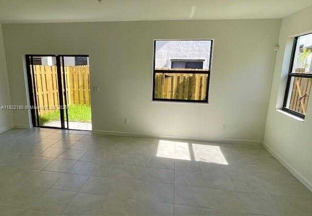 Small Image of 267 SOUTH WEST 159 PLACE #267, Pembroke Pines Number 3