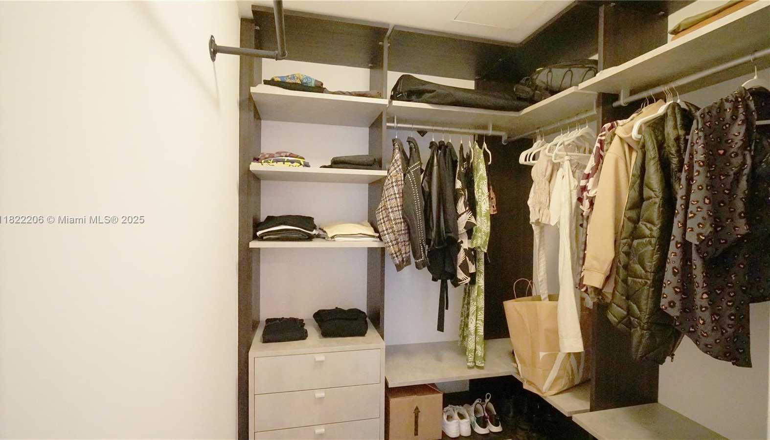 Small Image of 801 SOUTH MIAMI AVE #2506, Miami Number 27