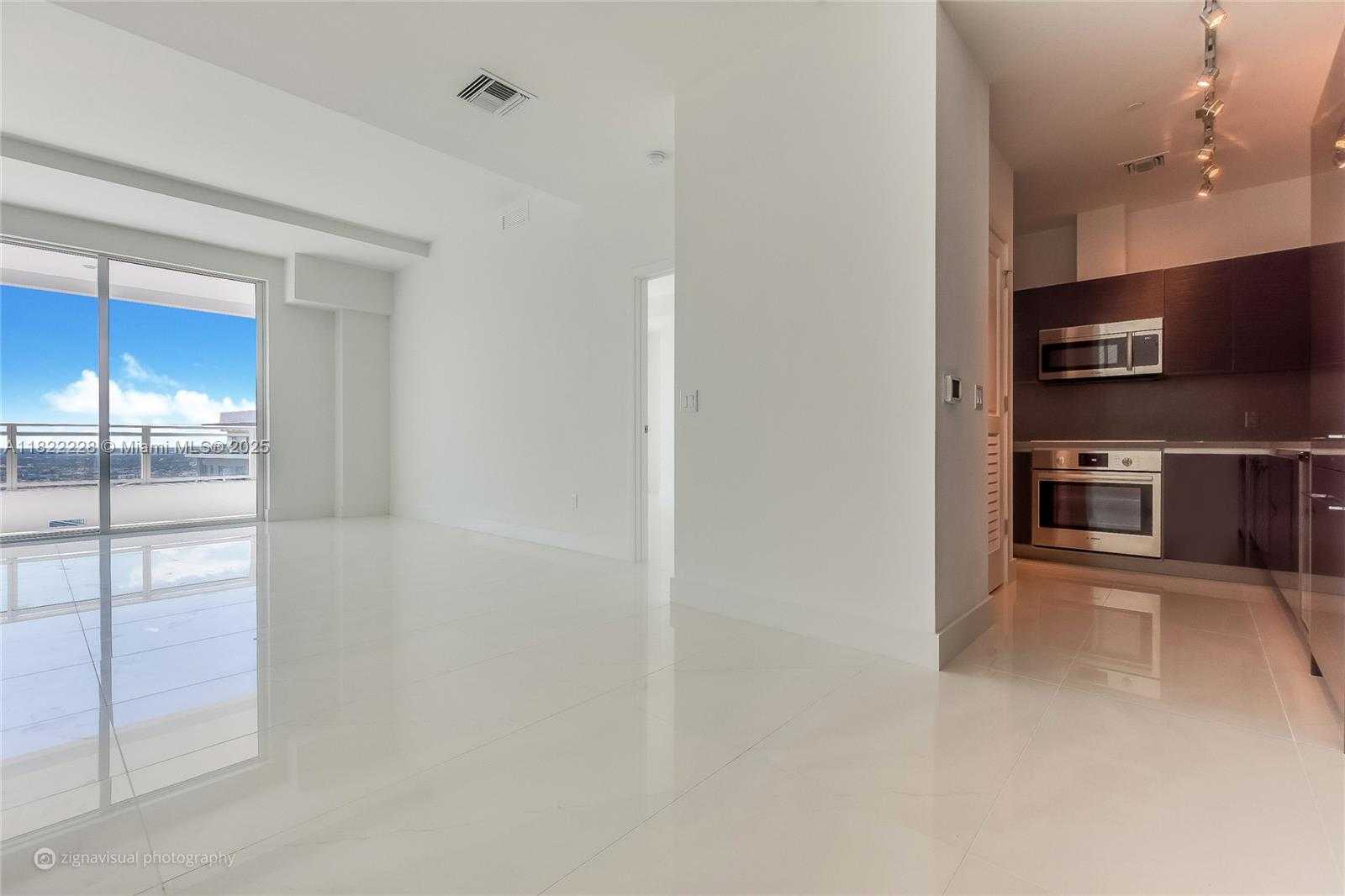 Small Image of 1080 BRICKELL AVE #4401, Miami Number 5