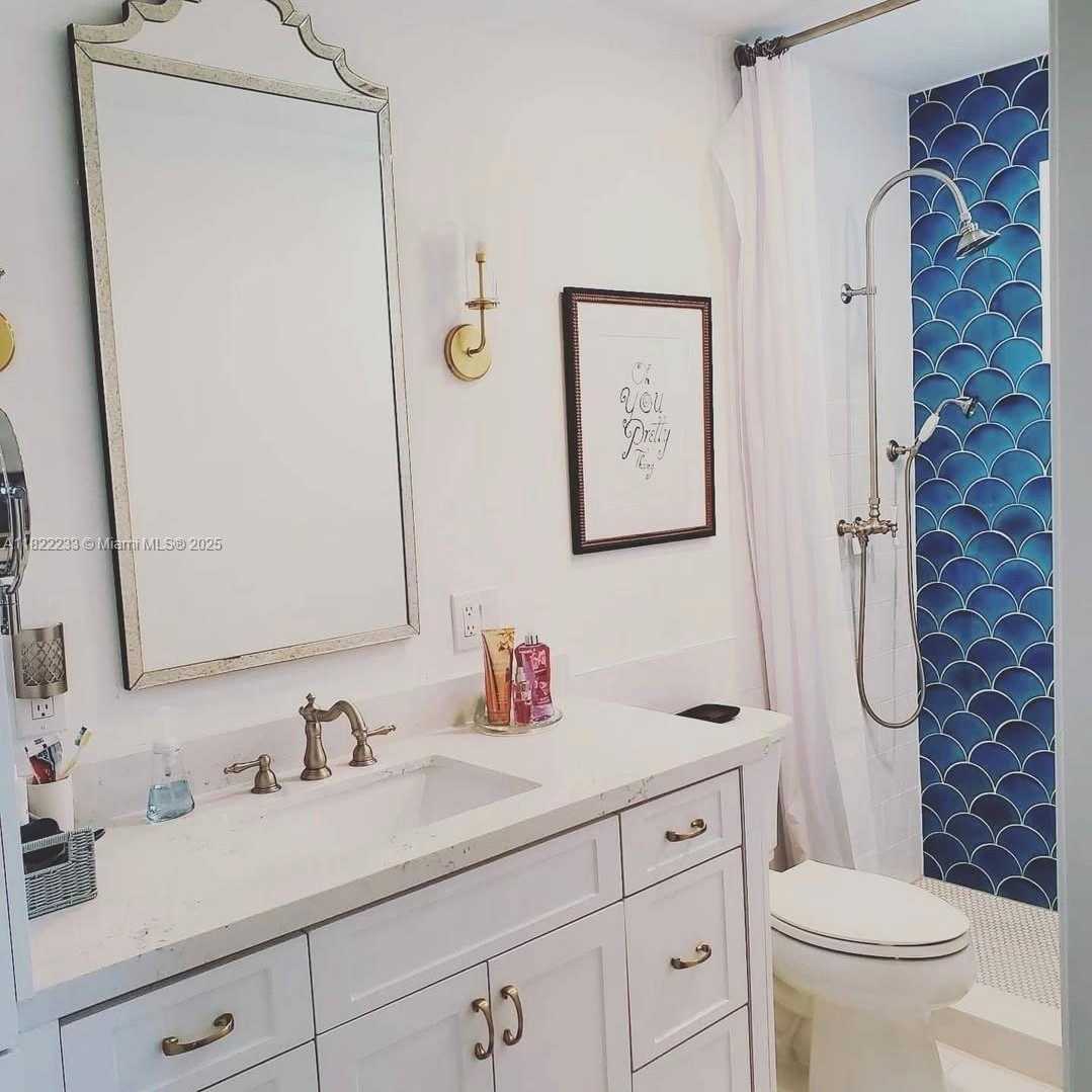 Small Image of 1055 BRIAR RIDGE RD, Weston Number 24