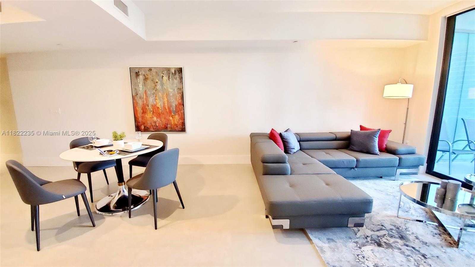 Small Image of 1010 BRICKELL AVE #2511, Miami Number 3