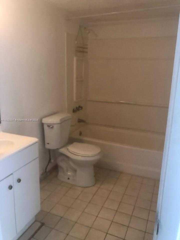 Small Image of 6155 NORTH WEST 186TH ST #209, Hialeah Number 10