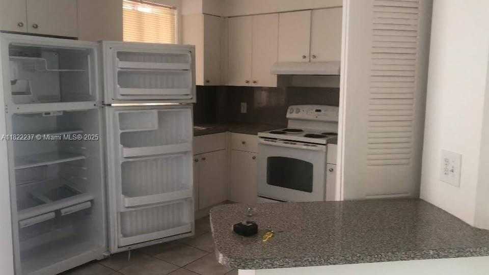 Small Image of 6155 NORTH WEST 186TH ST #209, Hialeah Number 7