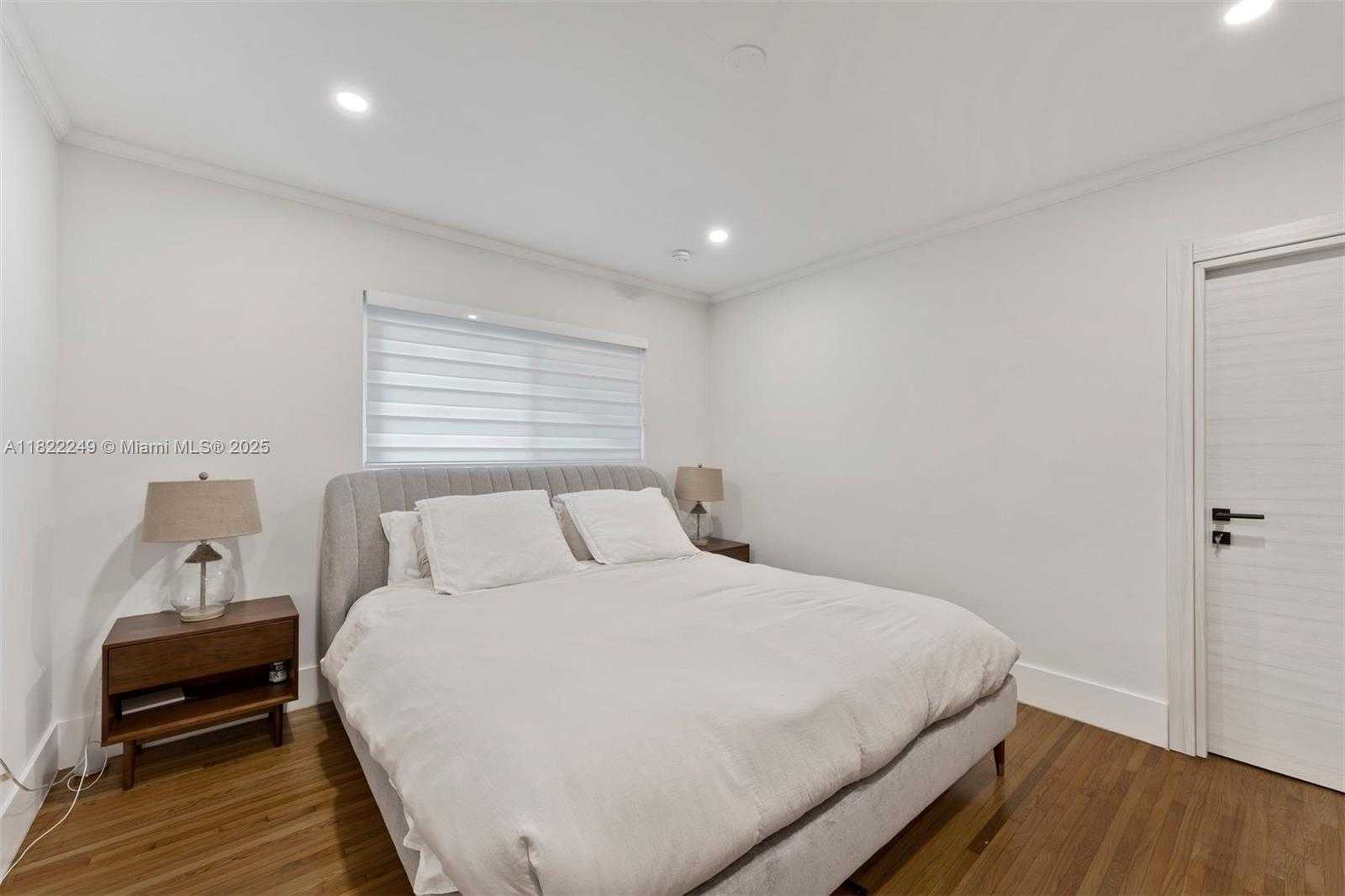 Small Image of 45 PALERMO AVE, Coral Gables Number 13