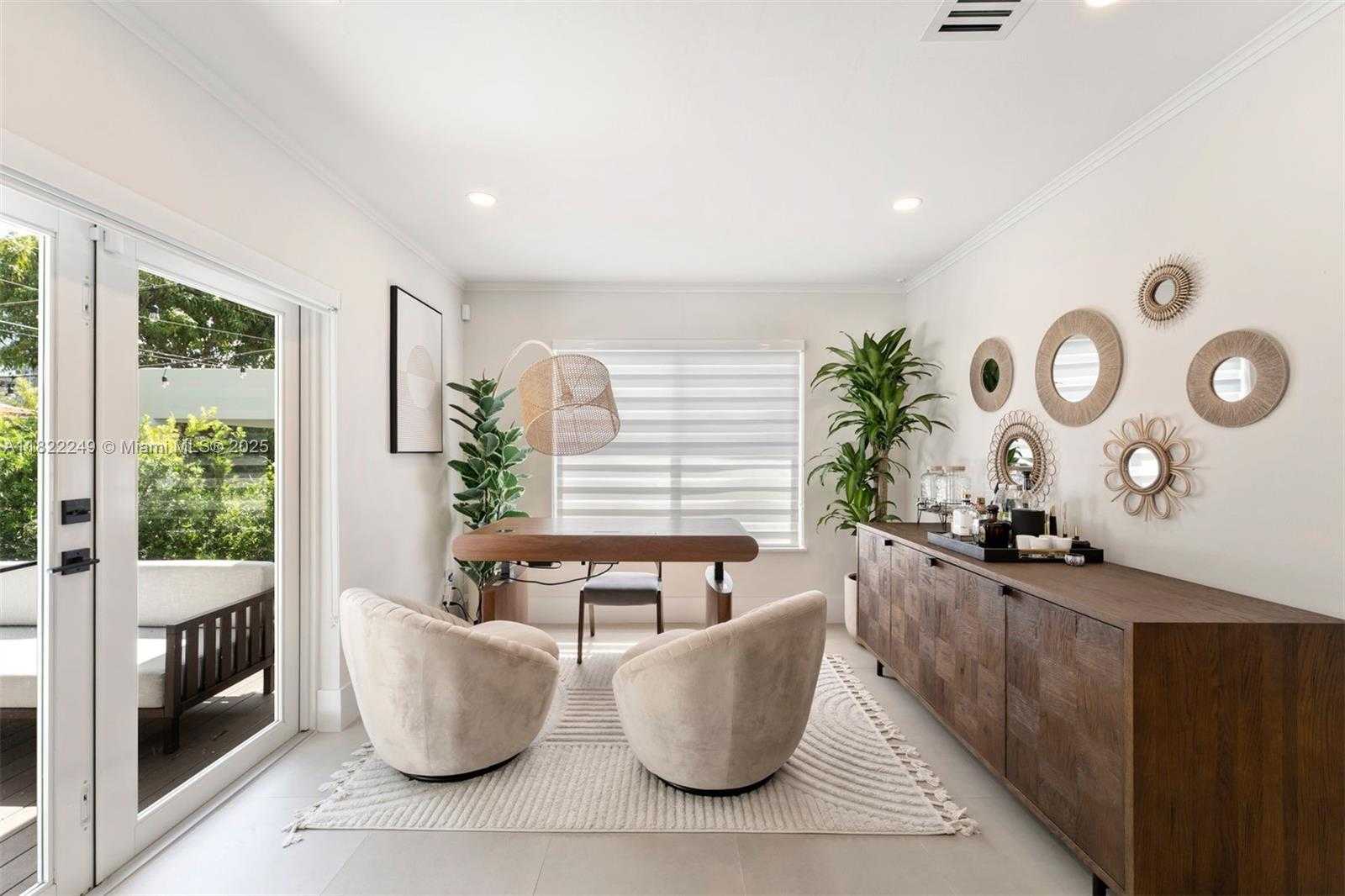 Small Image of 45 PALERMO AVE, Coral Gables Number 7