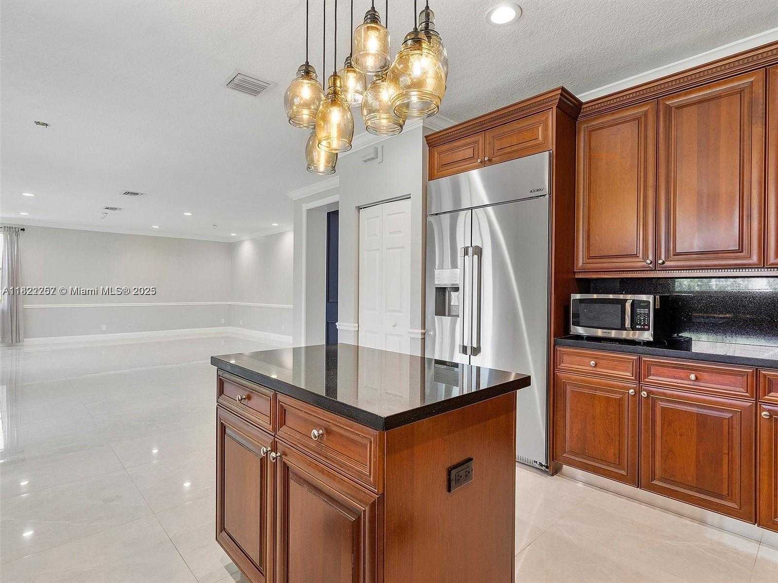 Small Image of 1175 PEREGRINE WAY, Weston Number 10