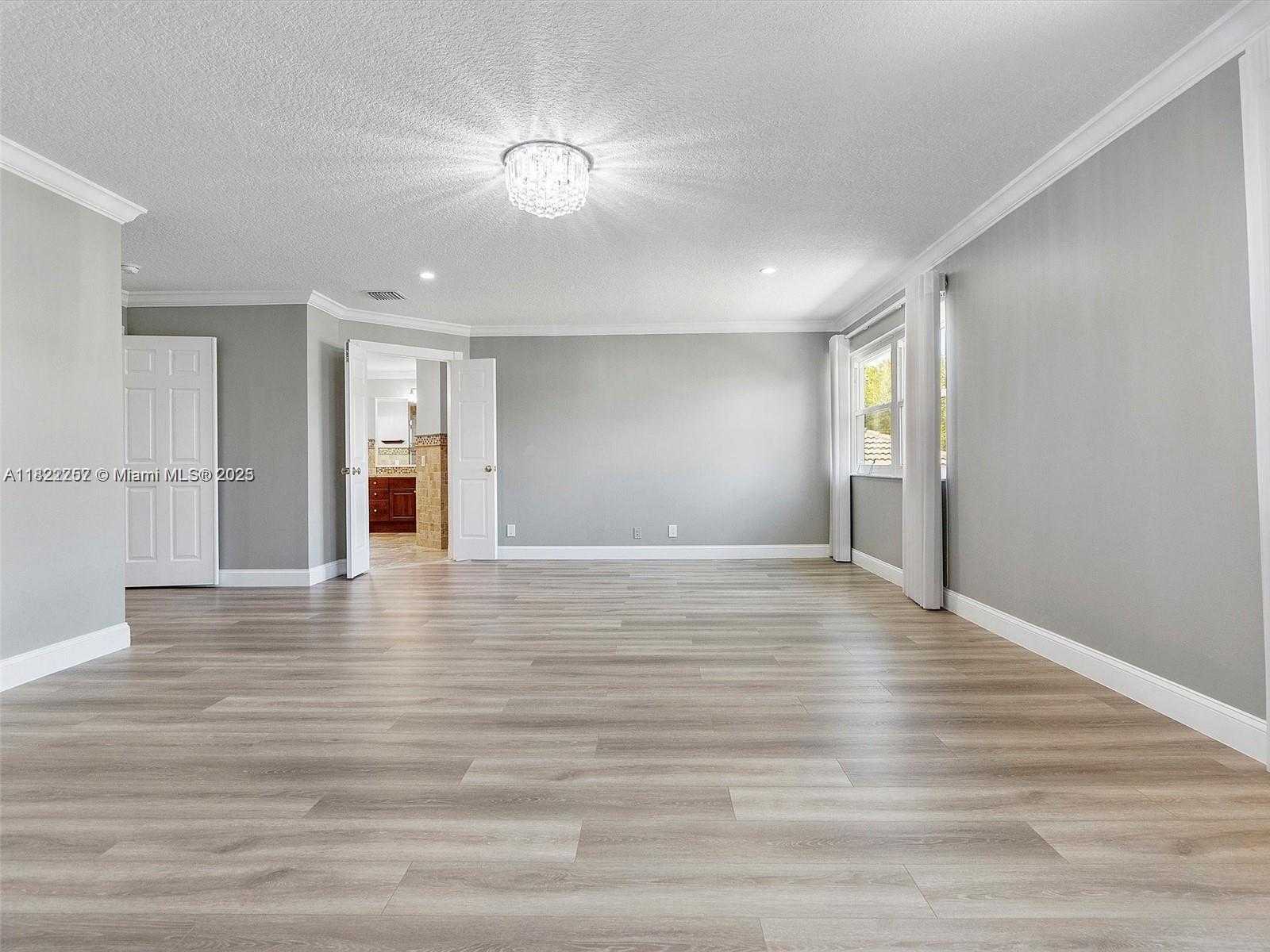 Small Image of 1175 PEREGRINE WAY, Weston Number 12