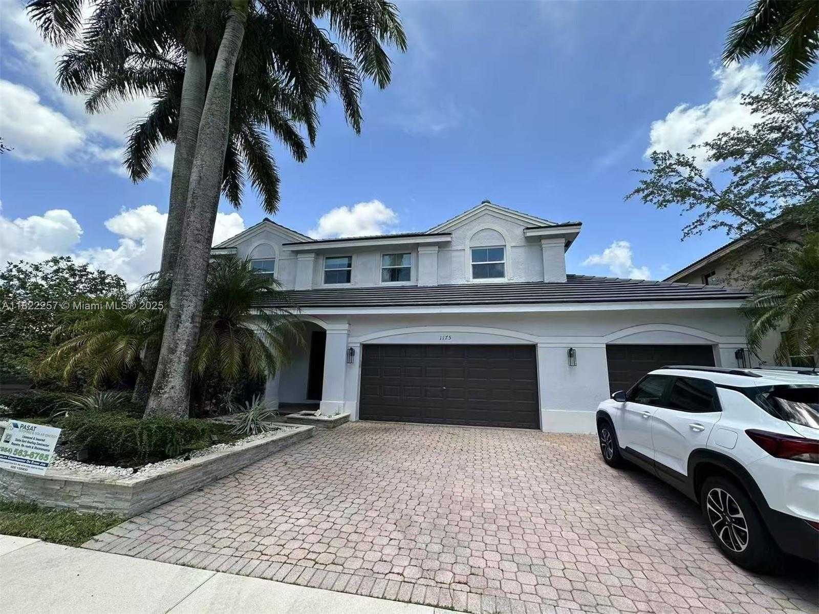 Small Image of 1175 PEREGRINE WAY, Weston Number 27
