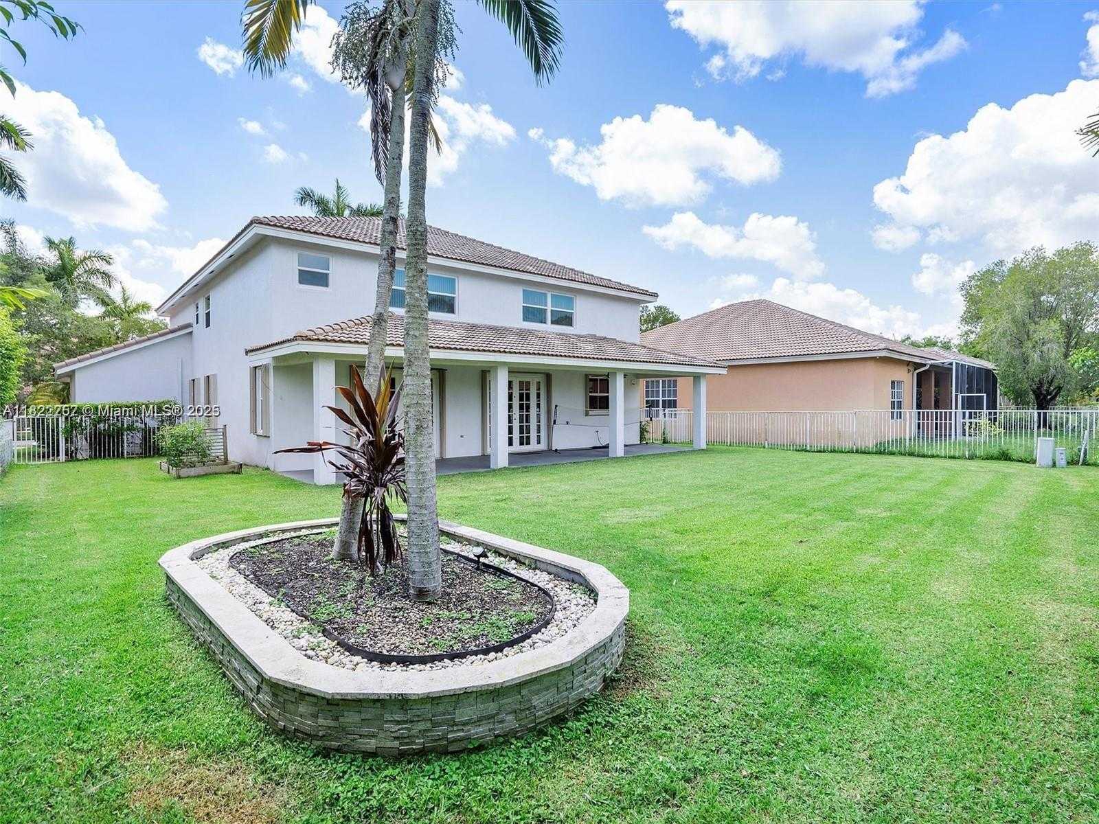 Small Image of 1175 PEREGRINE WAY, Weston Number 30