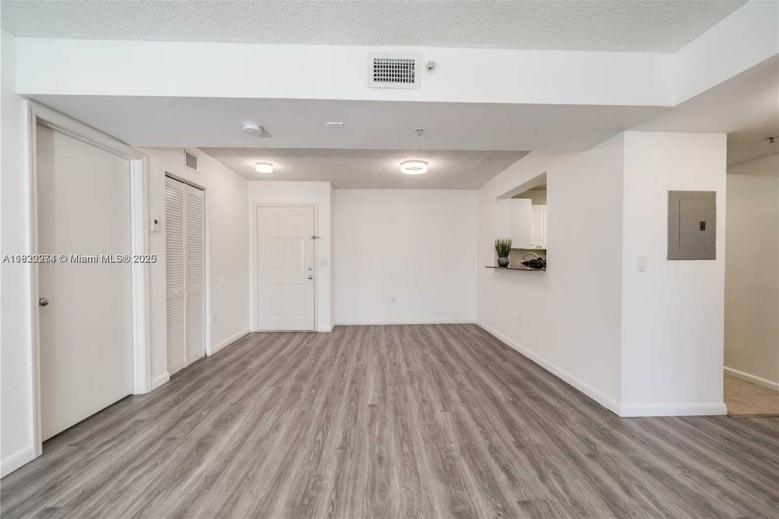 Small Image of 2711 OCEAN CLUB BLVD #207, Hollywood Number 4