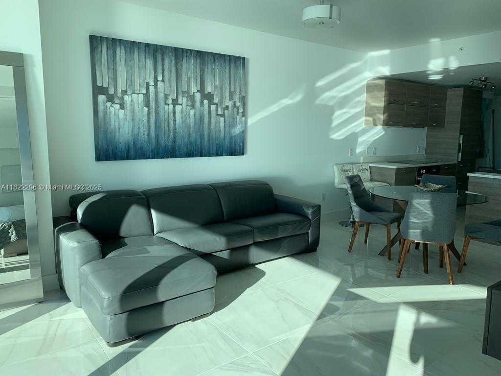 Small Image of 650 NORTH EAST 32 ST #705, Miami Number 5