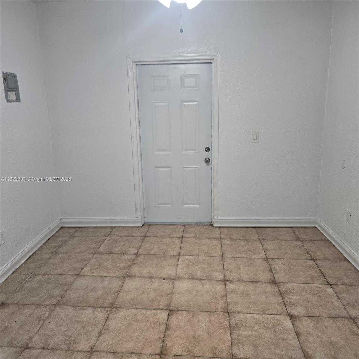 Small Image of 5214 WILEY ST #Rear, Hollywood Number 4