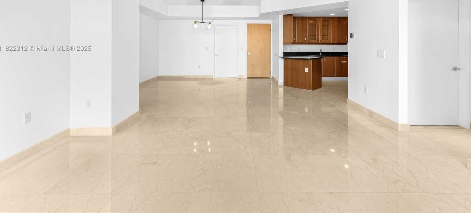 Small Image of 19400 TURNBERRY WAY #1221, Aventura Number 10