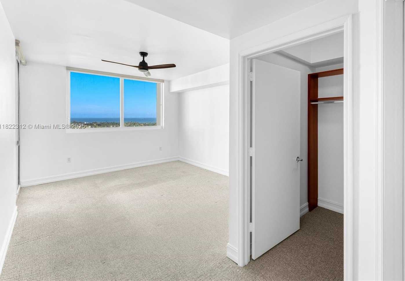 Small Image of 19400 TURNBERRY WAY #1221, Aventura Number 15