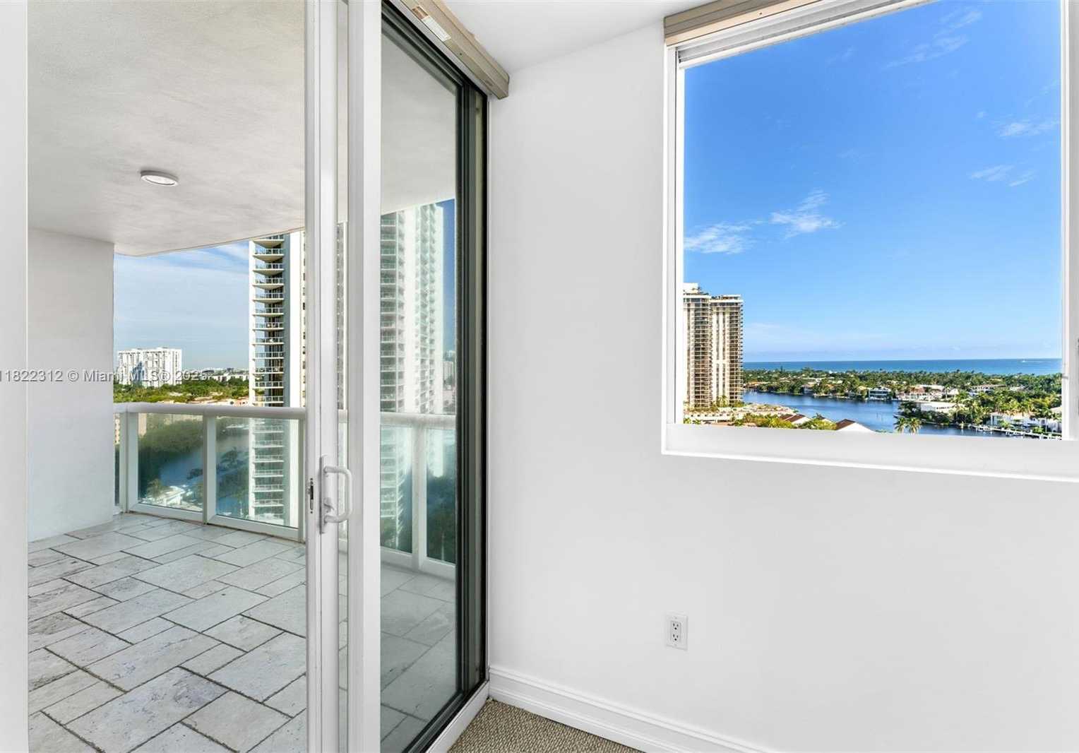 Small Image of 19400 TURNBERRY WAY #1221, Aventura Number 20