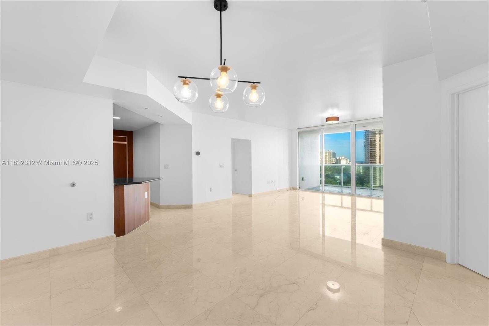 Small Image of 19400 TURNBERRY WAY #1221, Aventura Number 8