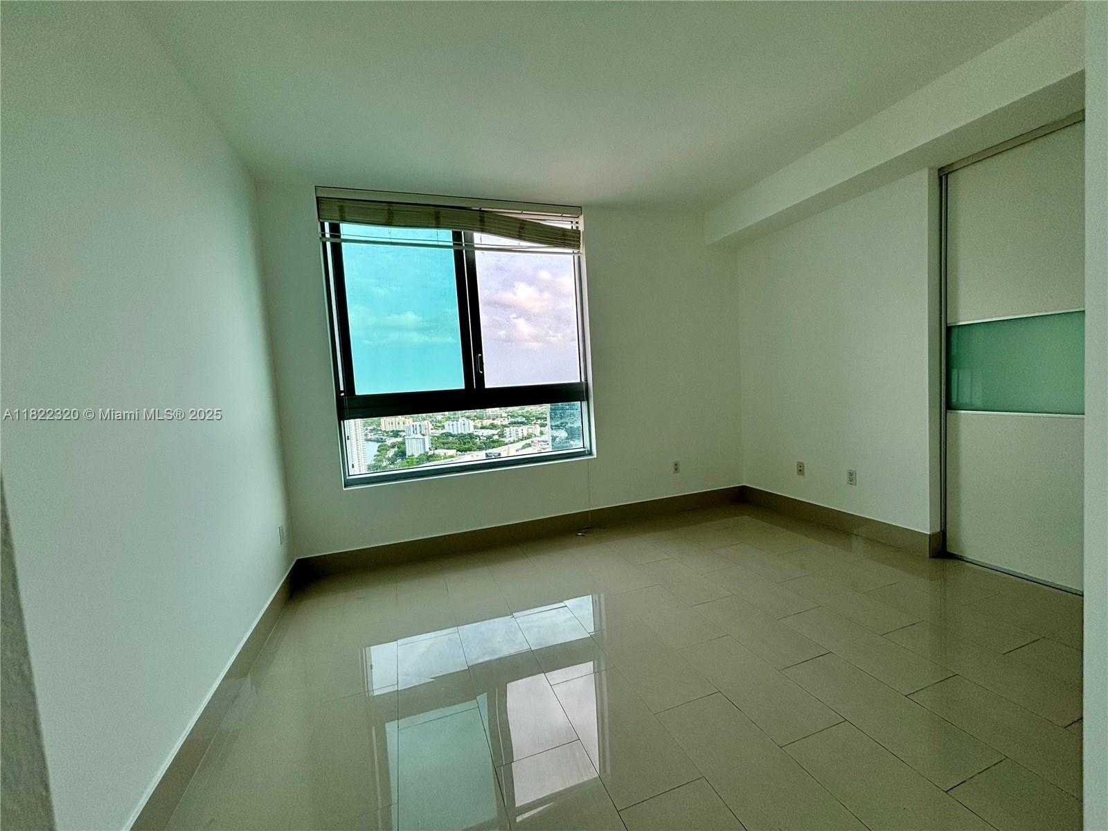 Small Image of 90 SOUTH WEST 3RD ST #4106, Miami Number 18