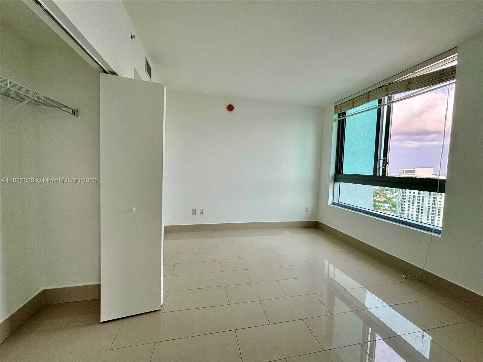 Small Image of 90 SOUTH WEST 3RD ST #4106, Miami Number 21