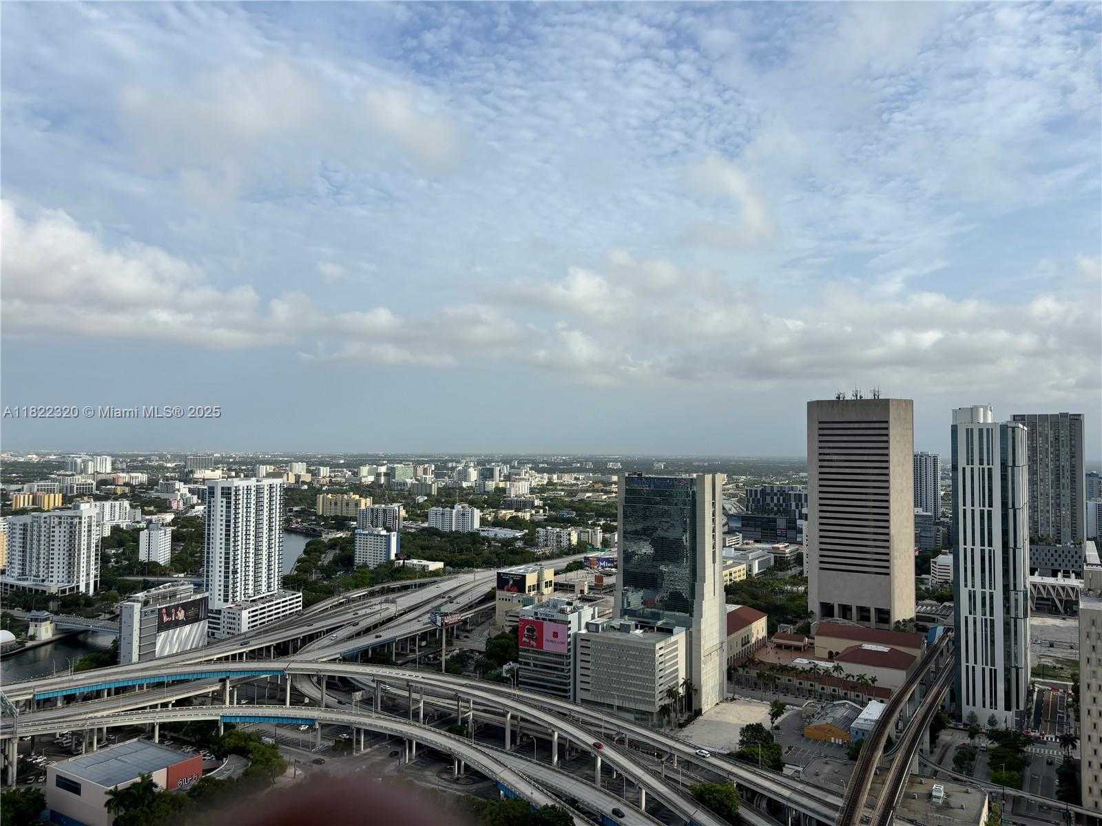 Small Image of 90 SOUTH WEST 3RD ST #4106, Miami Number 23