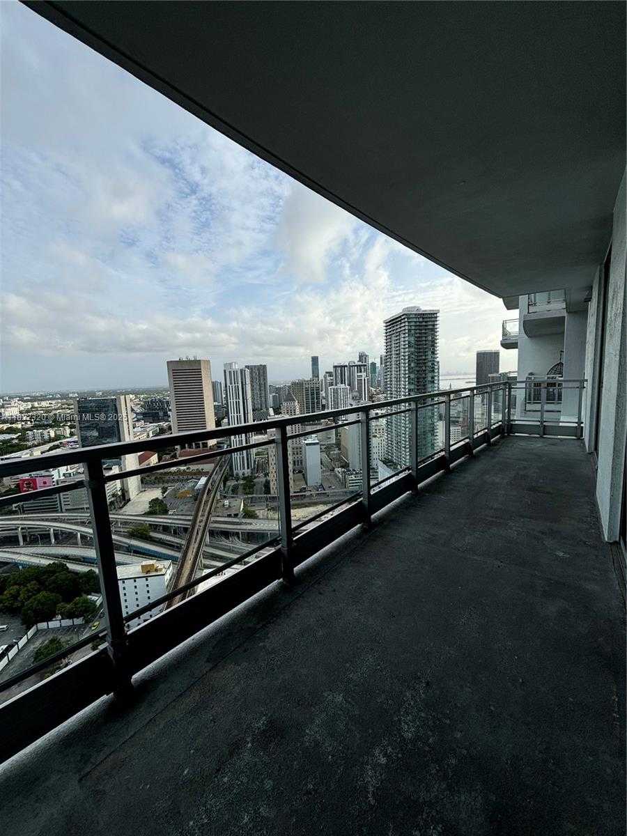 Small Image of 90 SOUTH WEST 3RD ST #4106, Miami Number 25