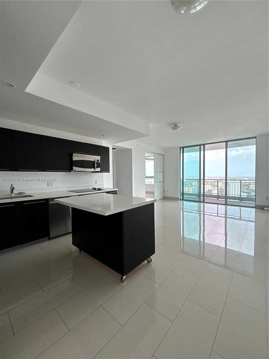 Small Image of 90 SOUTH WEST 3RD ST #4106, Miami Number 44
