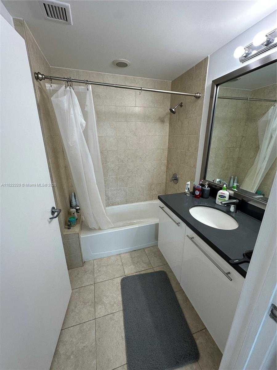 Small Image of 90 SOUTH WEST 3RD ST #4106, Miami Number 5