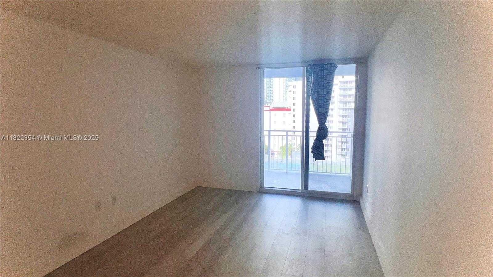 Small Image of 850 NORTH MIAMI AVE #W-1210, Miami Number 4