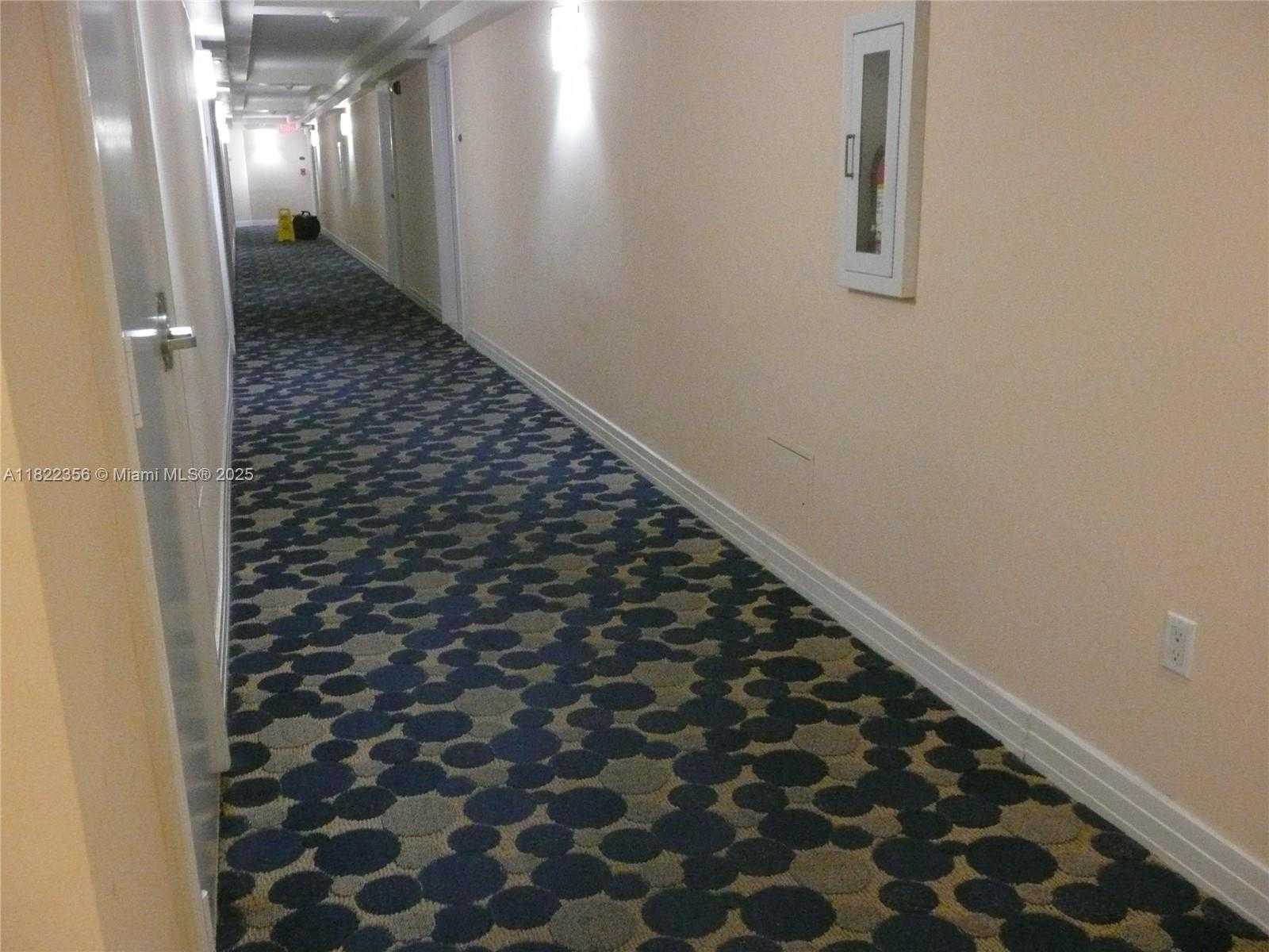 Small Image of 6917 COLLINS AVE #408, Miami Beach Number 31