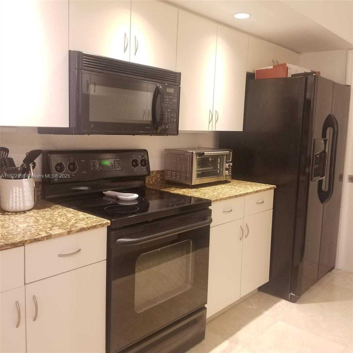 Small Image of 6917 COLLINS AVE #408, Miami Beach Number 5