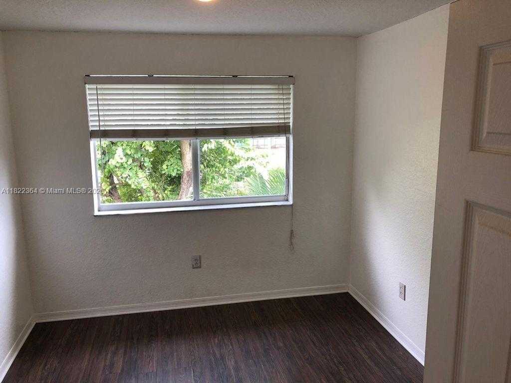 Small Image of 5779 NORTH WEST 116TH AVE #105, Doral Number 13