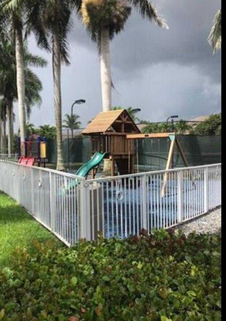 Small Image of 5779 NORTH WEST 116TH AVE #105, Doral Number 24