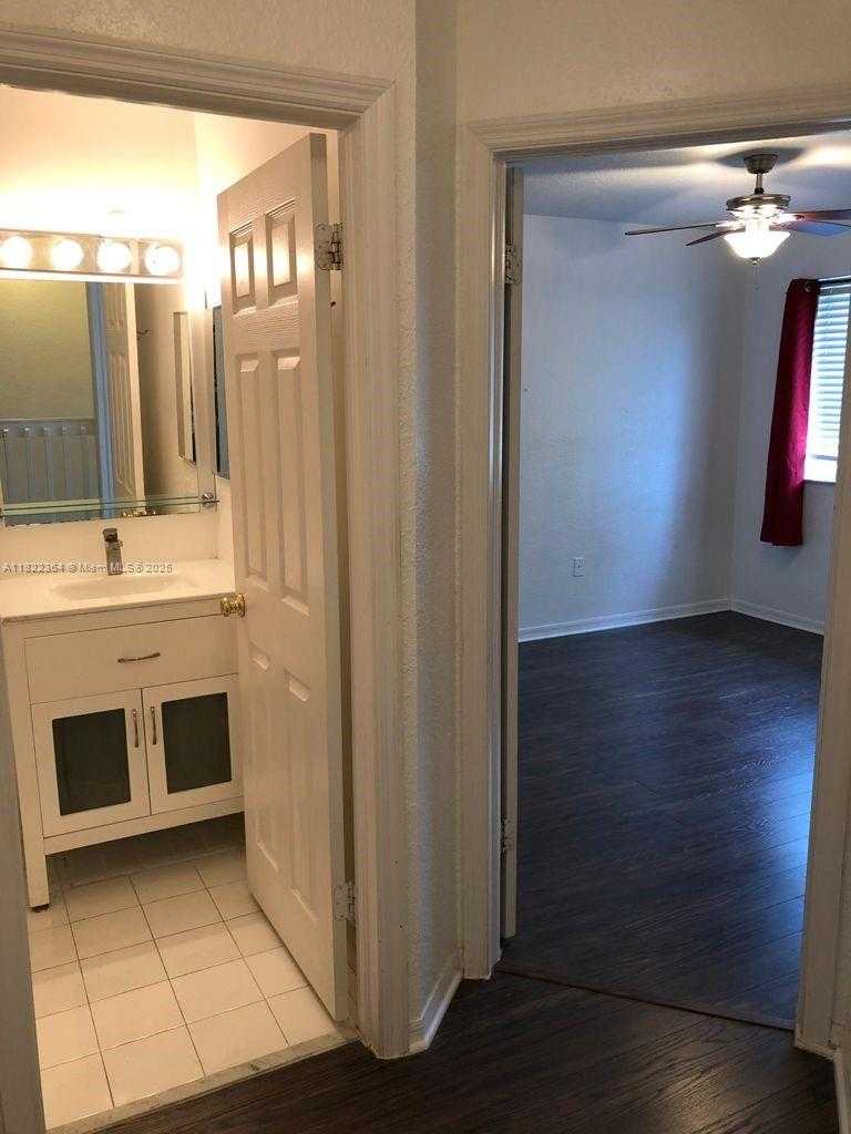 Small Image of 5779 NORTH WEST 116TH AVE #105, Doral Number 6