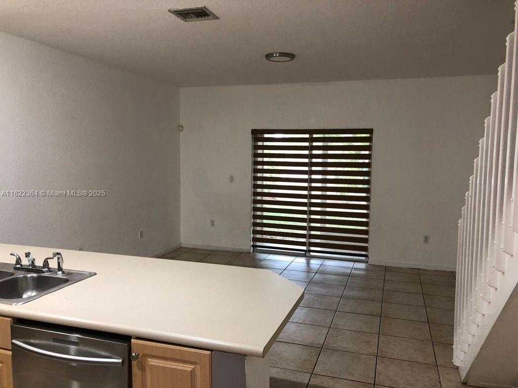 Small Image of 5779 NORTH WEST 116TH AVE #105, Doral Number 7