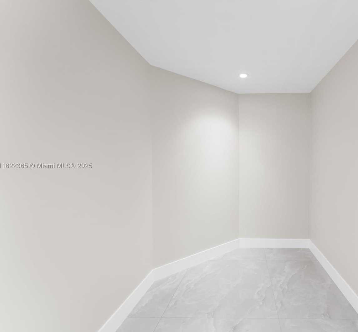 Small Image of 9940 SOUTH WEST 155TH AVE, Miami Number 16
